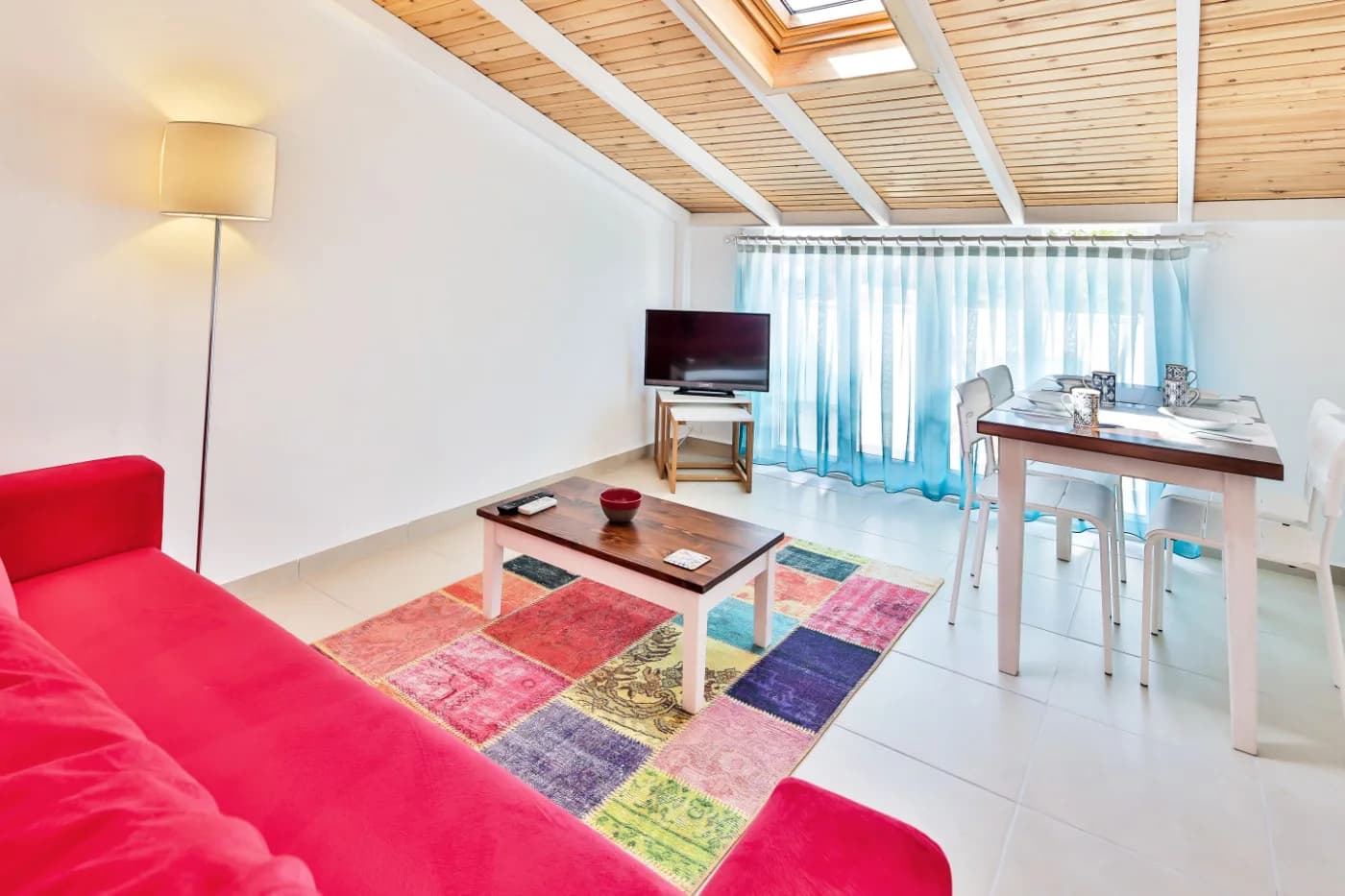 Kaş Andifli'de Merkezi Konuma Sahip, Konforlu, 1+1, Kiralık Suit görsel 3