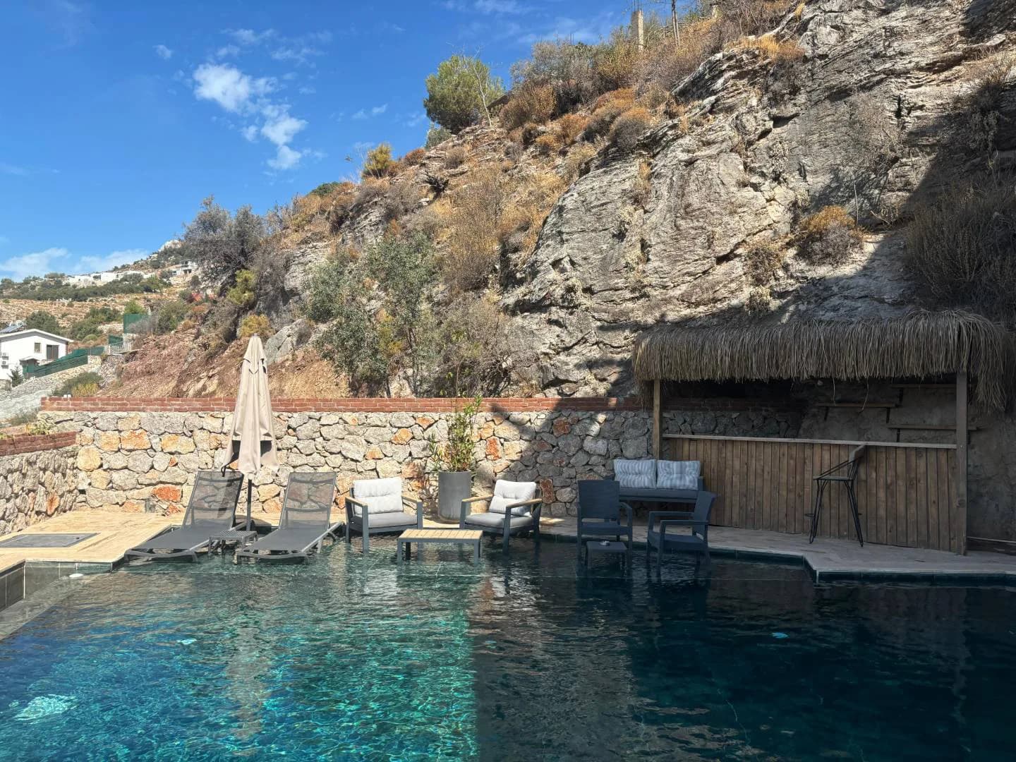 Fethiye Karaağaç'ta Modern Mimarili, Özel Havuzlu, Jakuzili Villa görsel 1
