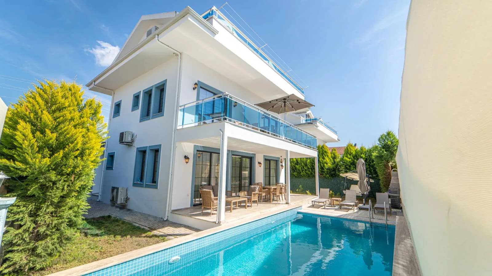 Fethiye Çiftlik'te Geniş Ailelere Uygun, Özel Havuzlu, Lüks Villa görsel 1