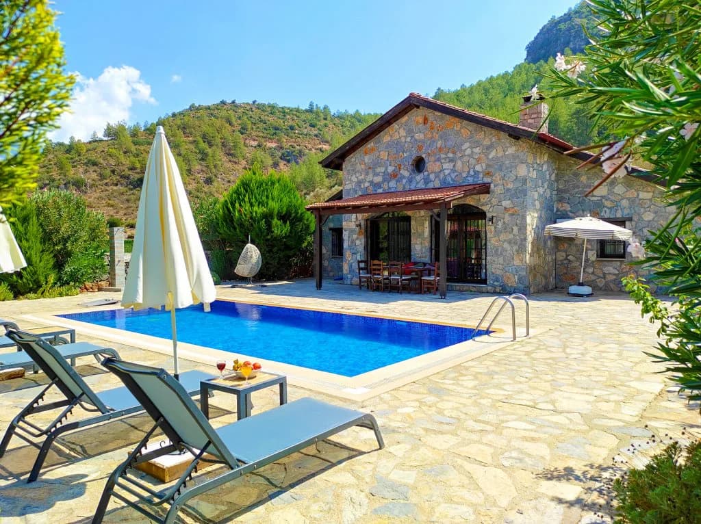 Fethiye Kayaköy'de Doğanın İçerisinde, Özel Havuzlu, Kiralık Taş Villa görsel 1
