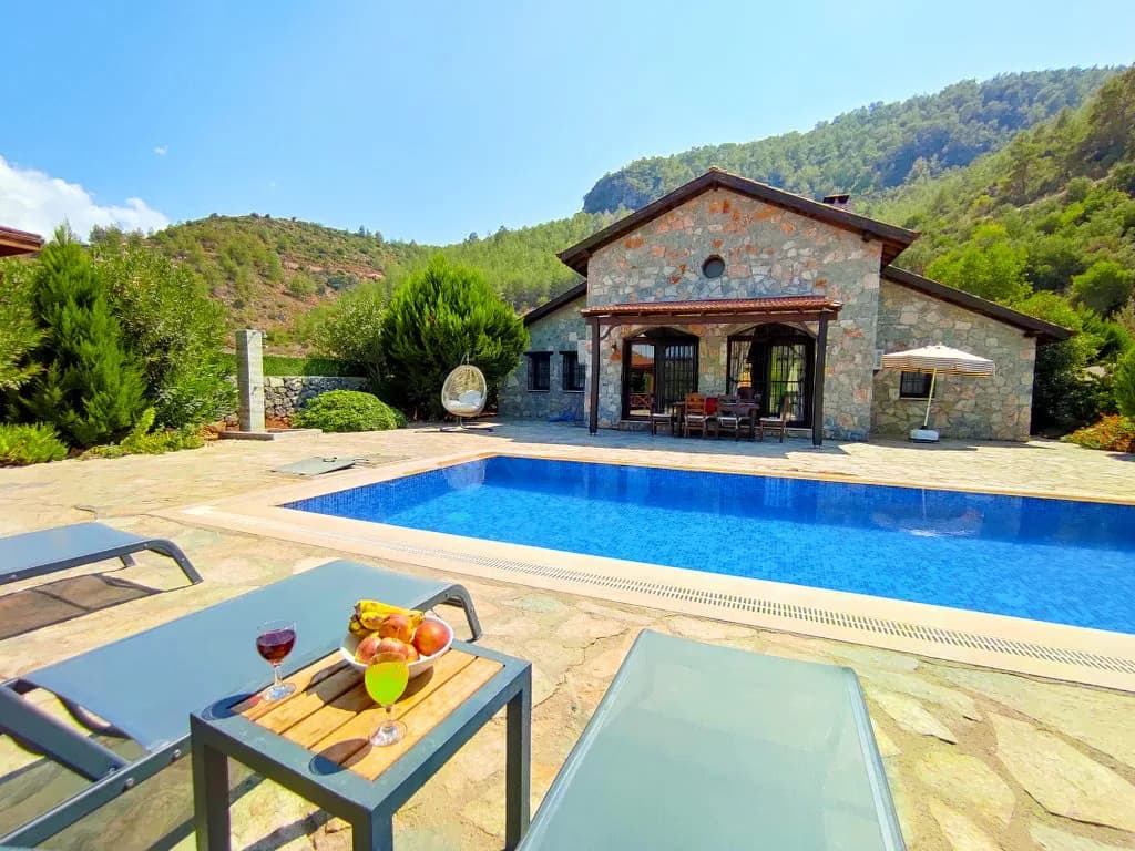 Fethiye Kayaköy'de Doğanın İçerisinde, Özel Havuzlu, Kiralık Taş Villa görsel 2