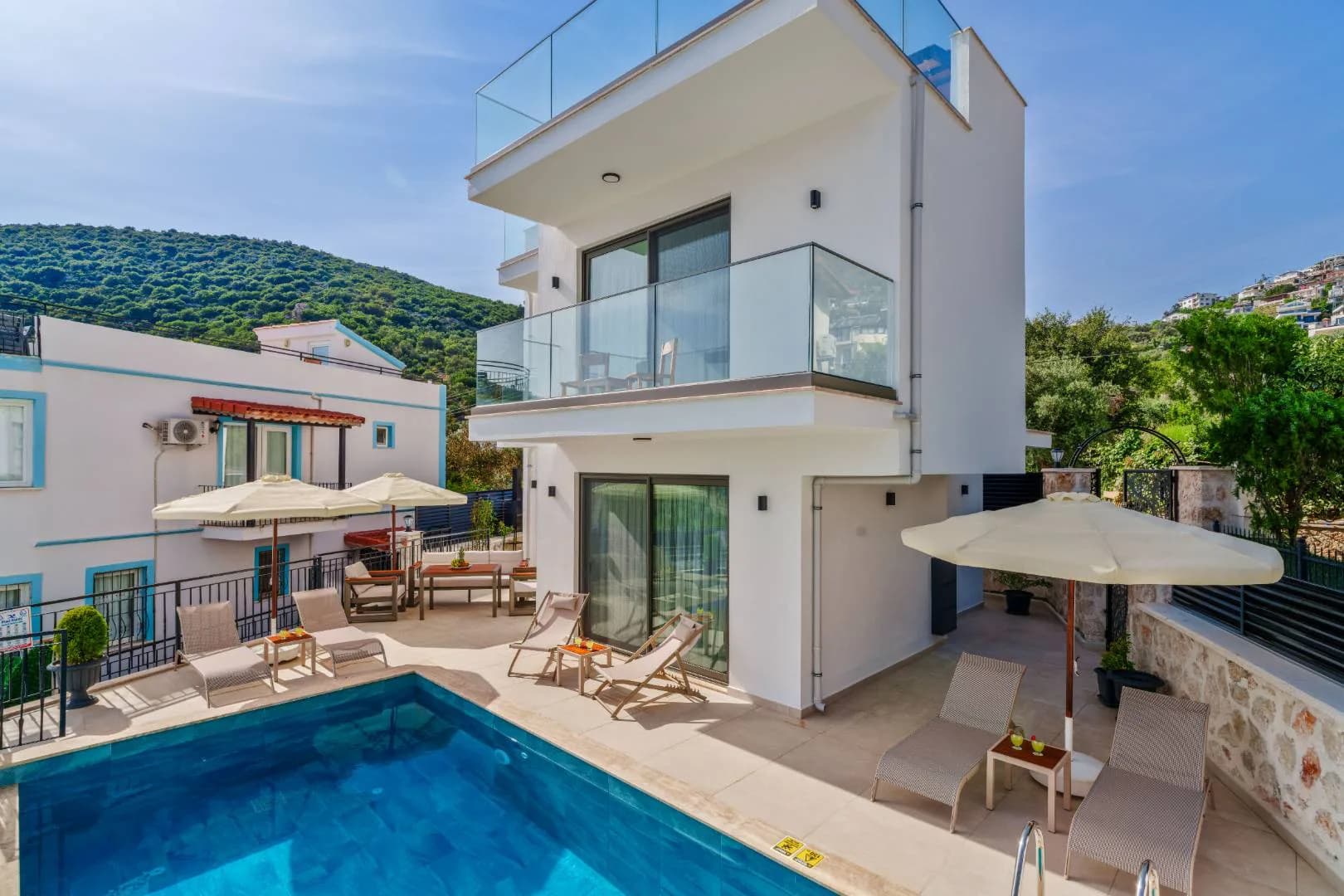 Kaş Kalkan'da Doğa Manzaralı, Özel Havuzlu, Lüks Villa görsel 1