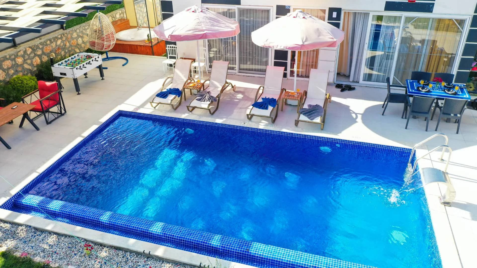 Kaş Sarıbelen'de Huzurlu Konumda, Özel Havuzlu, Jakuzili Villa görsel 1