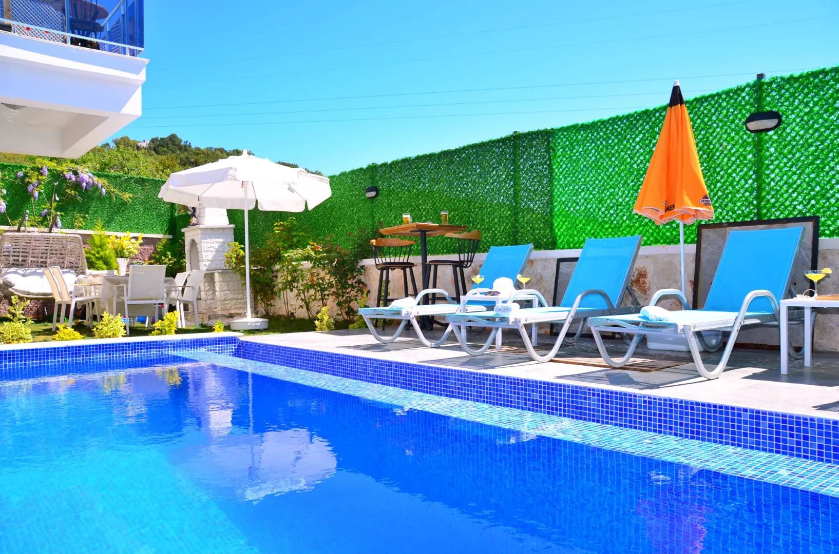 Kaş Andifli'de Sakin Konumda, Özel Havuzlu, Modern Tasarımlı Villa görsel 2