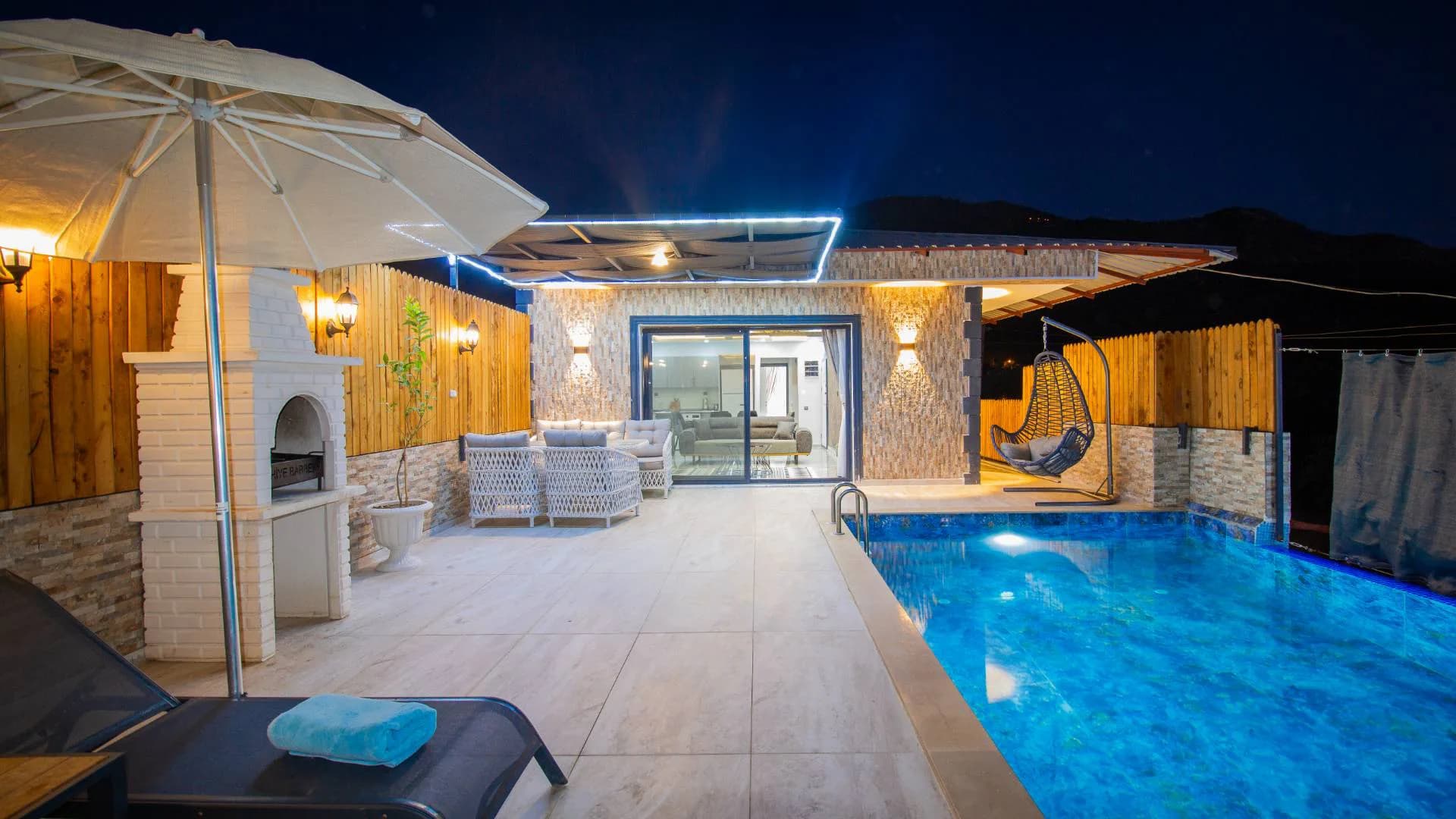 Kalkan Çayköy'de Doğa Manzaralı, Özel Havuzlu, Konforlu Villa görsel 2