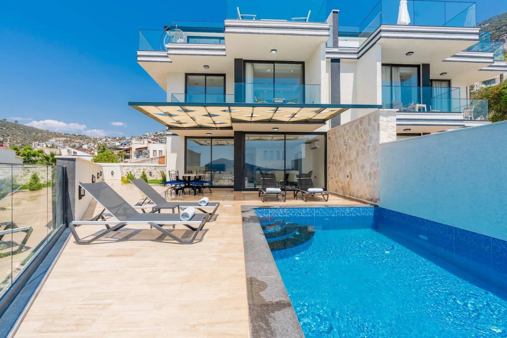 Kaş Kalkan'da Merkezi Konumda, Özel Havuzlu, 3+1 Villa görsel 1