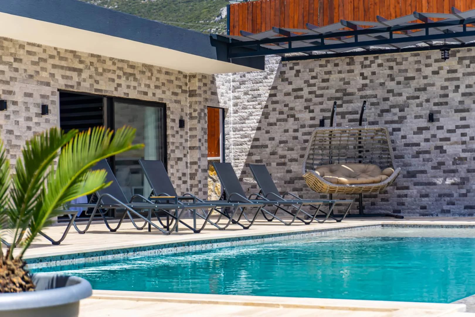 Kaş Bezirgan'da Geniş Alanlara Sahip, Özel Havuzlu, Konforlu Villa görsel 2