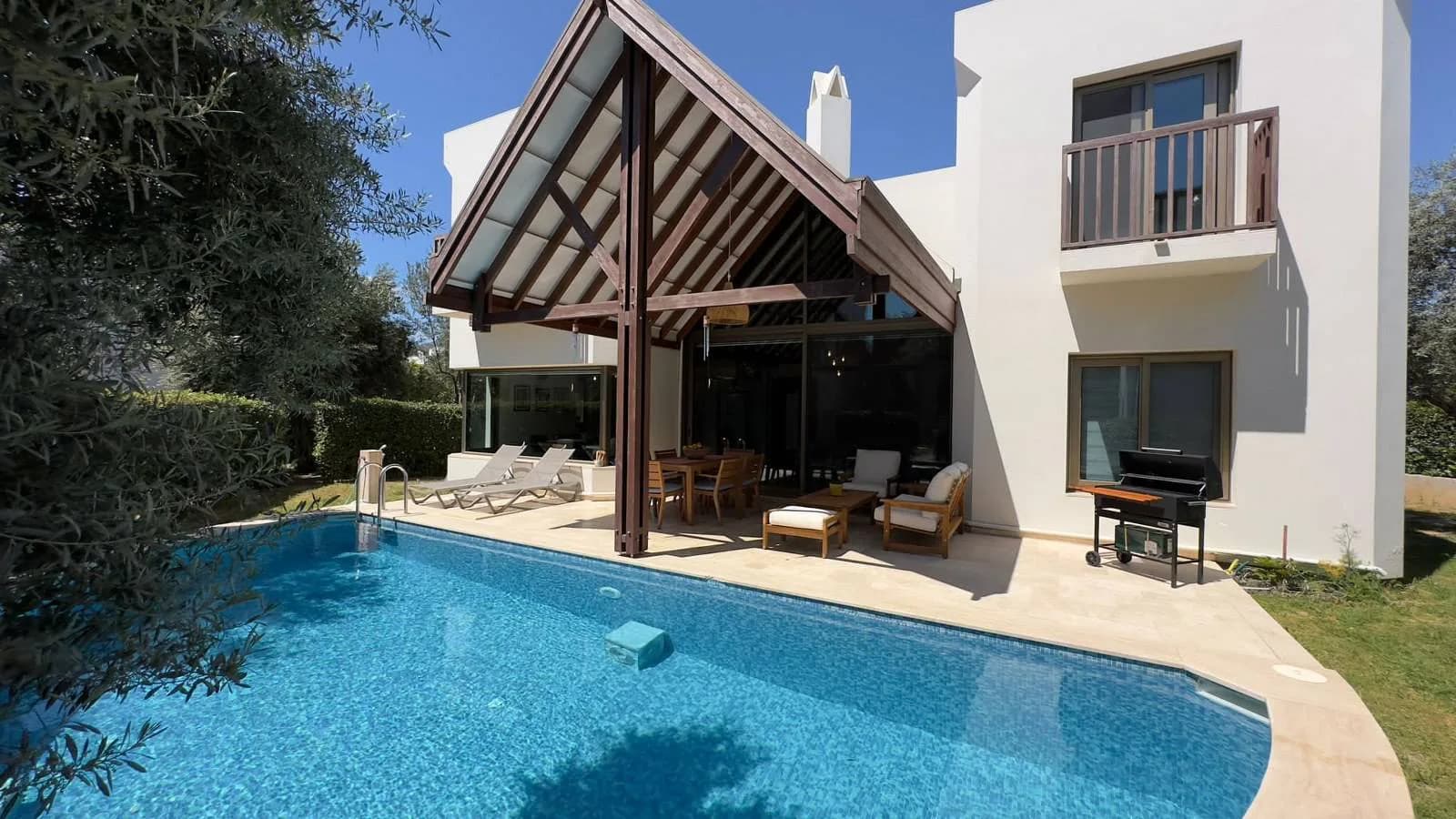 Muğla Bodrum'da Modern Tasarımlı, Özel Havuzlu, Kiralık Yazlık Villa görsel 2