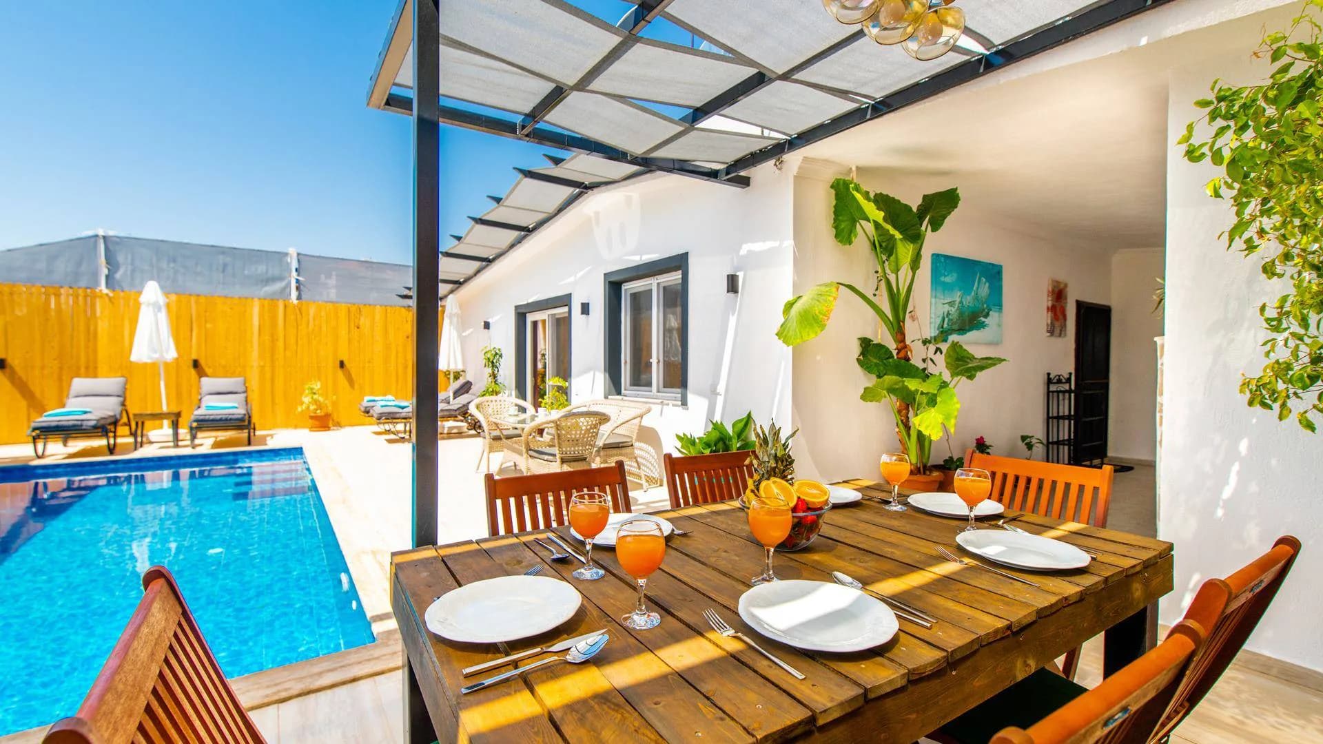 Kaş Bezirgan'da Göz Alıcı Doğada, Özel Havuzlu, 2+1 Villa görsel 3