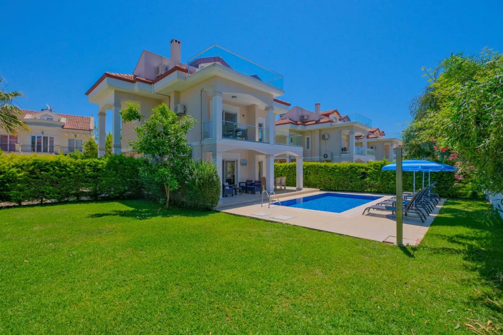 Fethiye Çiftlik'te Plaja Yakın, Özel Havuzlu, Jakuzili, Müstakil Villa görsel 3