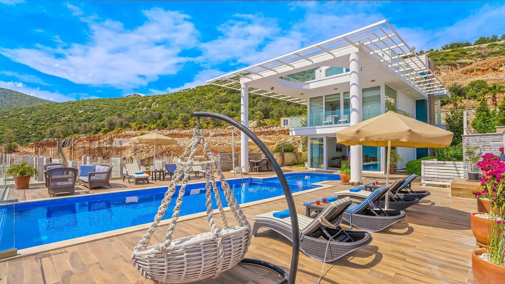 Kaş Kalkan'da Panoramik Deniz Manzaralı, Sonsuzluk Havuzlu, Lüks Villa görsel 2