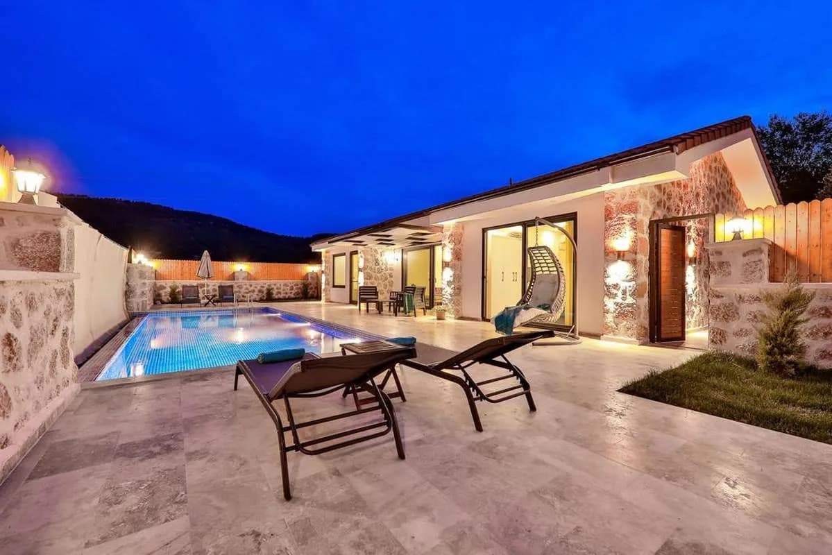 Kaş Hacıoğlan'da Doğanın Kucağında, Özel Havuzlu, Konforlu Villa görsel 2