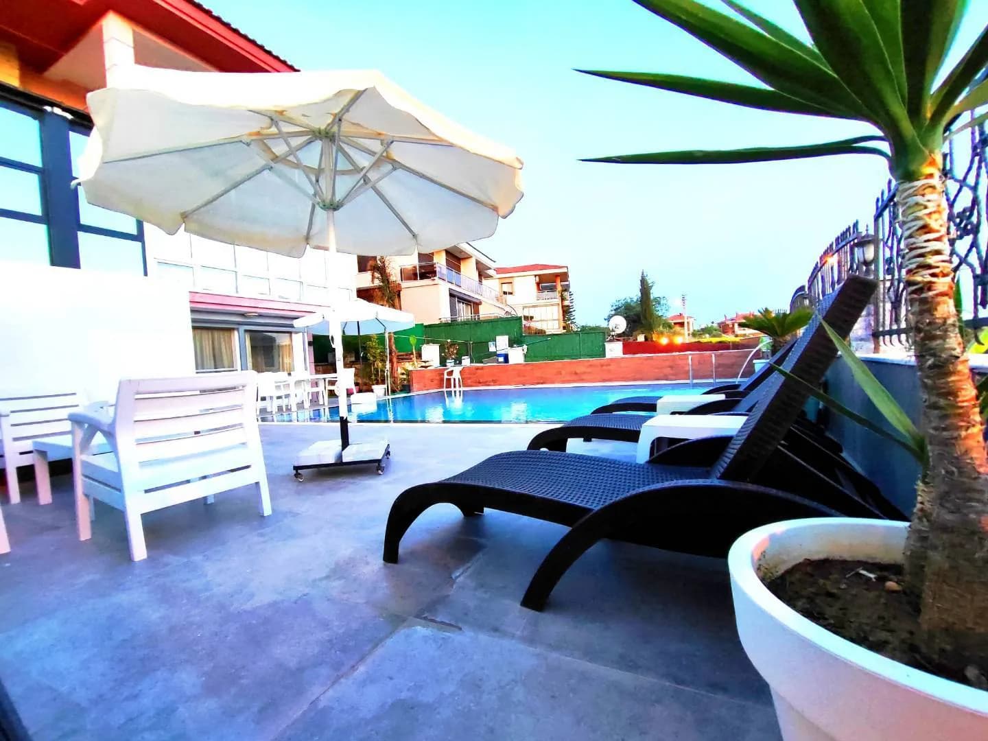 İzmir Çeşme'de Plajlara Yakın Mesafede, Özel Havuzlu, Tatil Villası görsel 1