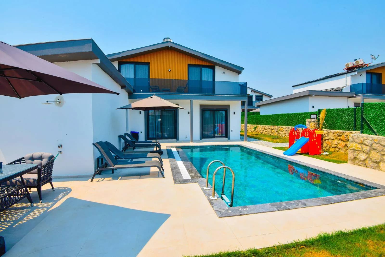 Fethiye Kargı'da Merkezi Konumda, Özel Havuzlu, Lüks Villa görsel 1