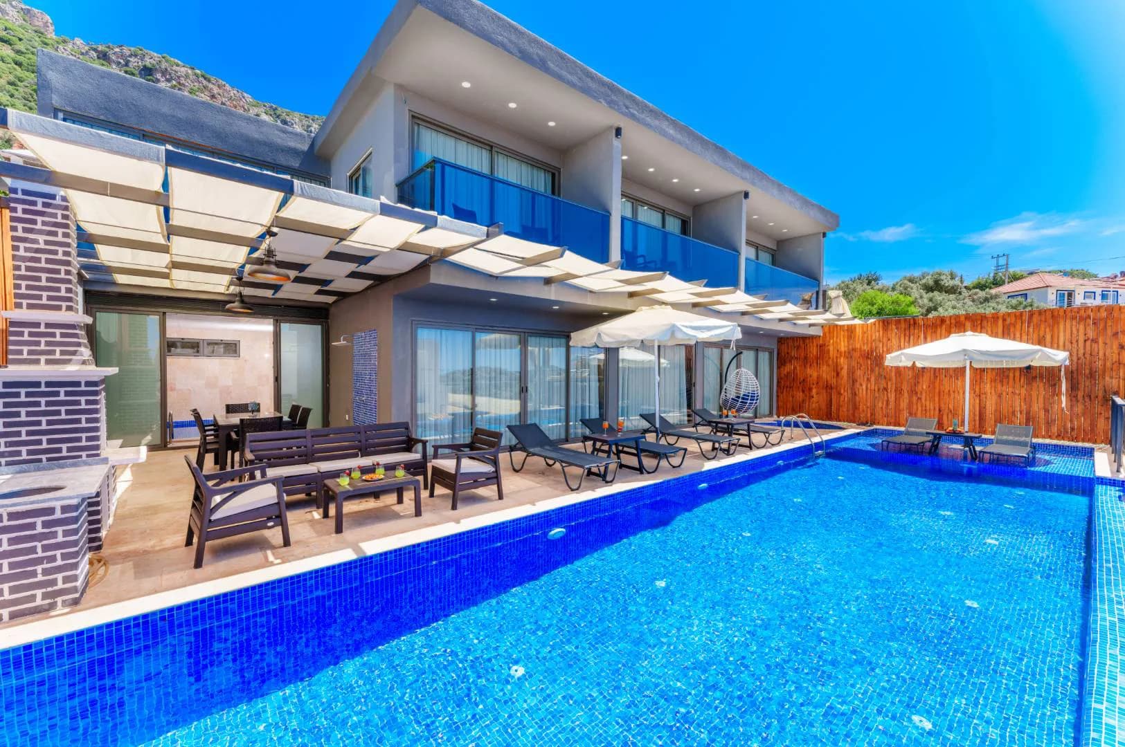 Kaş Bezirgan'da Deniz Manzaralı, Özel Havuzlu, Hamamlı, Lüks Villa görsel 1
