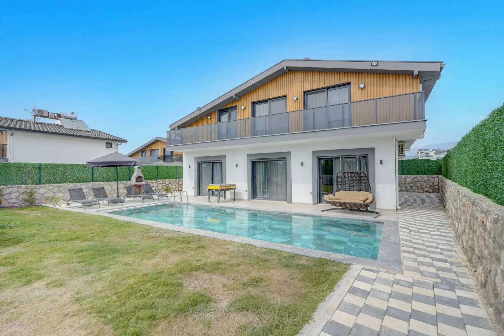 Fethiye Kargı'da Merkezi Konumda, Özel Havuzlu, Modern Villa görsel 3