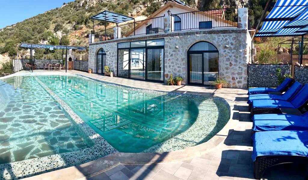 Kalkan Akbel'de Doğa İle İç İçe, Özel Havuzlu, Korunaklı Villa görsel 1