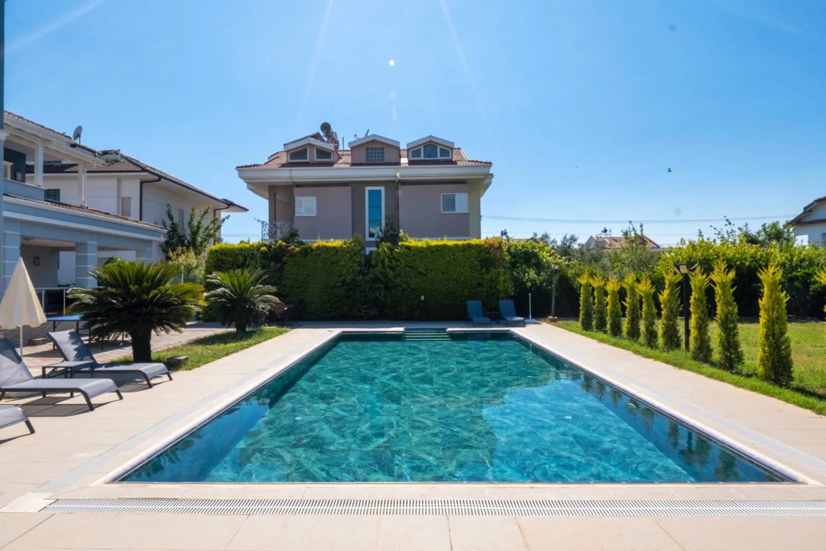 Fethiye Akarca'da Geniş Bahçeli, Özel Havuzlu, Kiralık Villa görsel 2