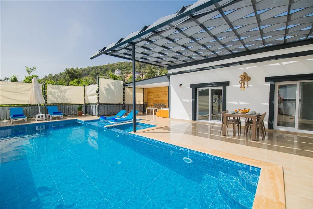Kaş İslamlar'da Eşsiz Doğa Manzaralı, Özel Havuzlu, Kiralık Villa görsel 2