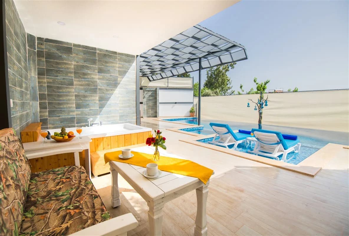 Kaş İslamlar'da Eşsiz Doğa Manzaralı, Özel Havuzlu, Kiralık Villa görsel 3