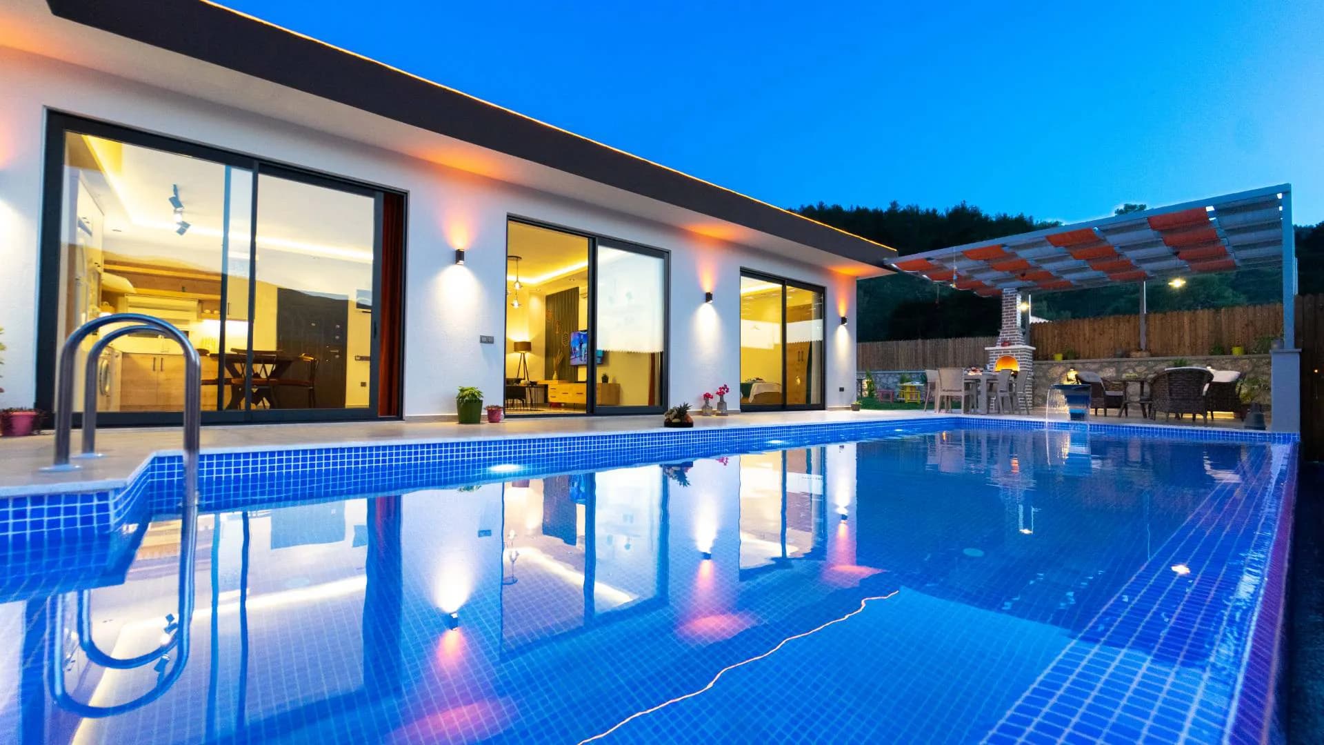 Kaş Sarıbelen'de Çekirdek Ailelere Uygun, Özel Havuzlu, 2+1 Villa görsel 2
