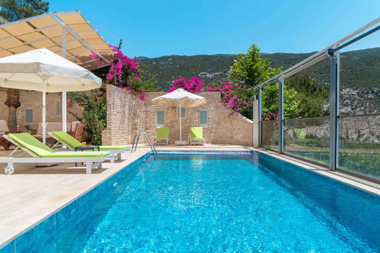 Kaş İslamlar'da Çekirdek Ailelere Uygun, Özel Havuzlu, İkiz Villa görsel 3