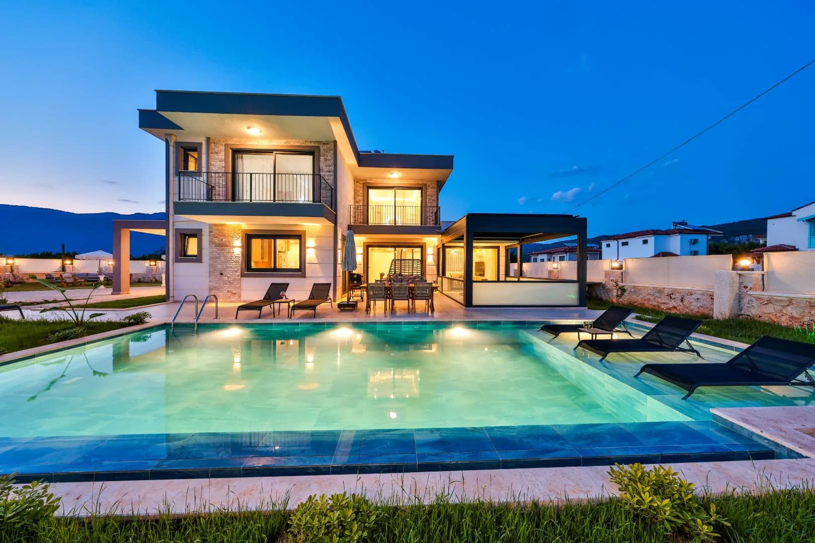 Kaş Andifli'de Elverişli Konumda, Özel Havuzlu, Konforlu Villa görsel 1