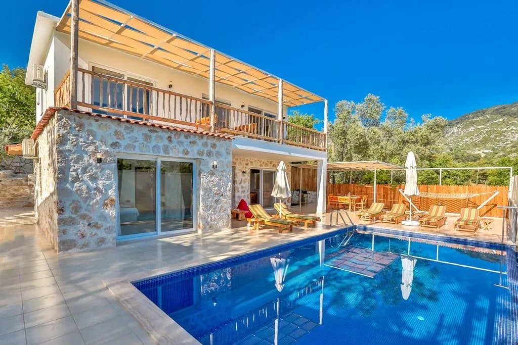 Kaş İslamlar'da Taş Mimariye Sahip, Özel Havuzlu, Kiralık Villa görsel 1