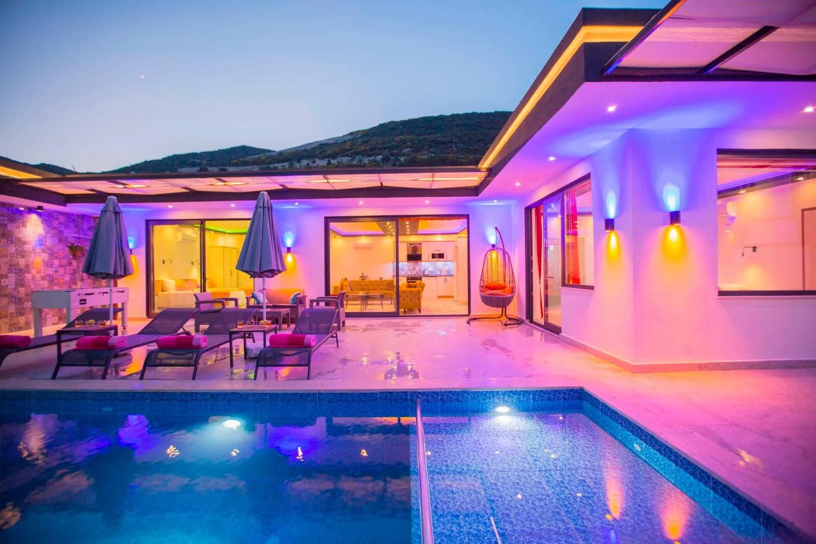 Kaş Sarıbelen'de Doğa Manzaralı, Özel Havuzlu, Muhafazakar Villa görsel 2