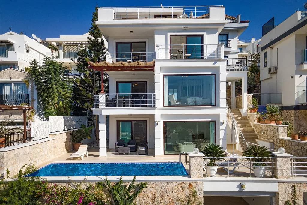 Kaş Kalkan'da Göz Alıcı Deniz Manzaralı, Özel Havuzlu, 3+1 Villa görsel 1