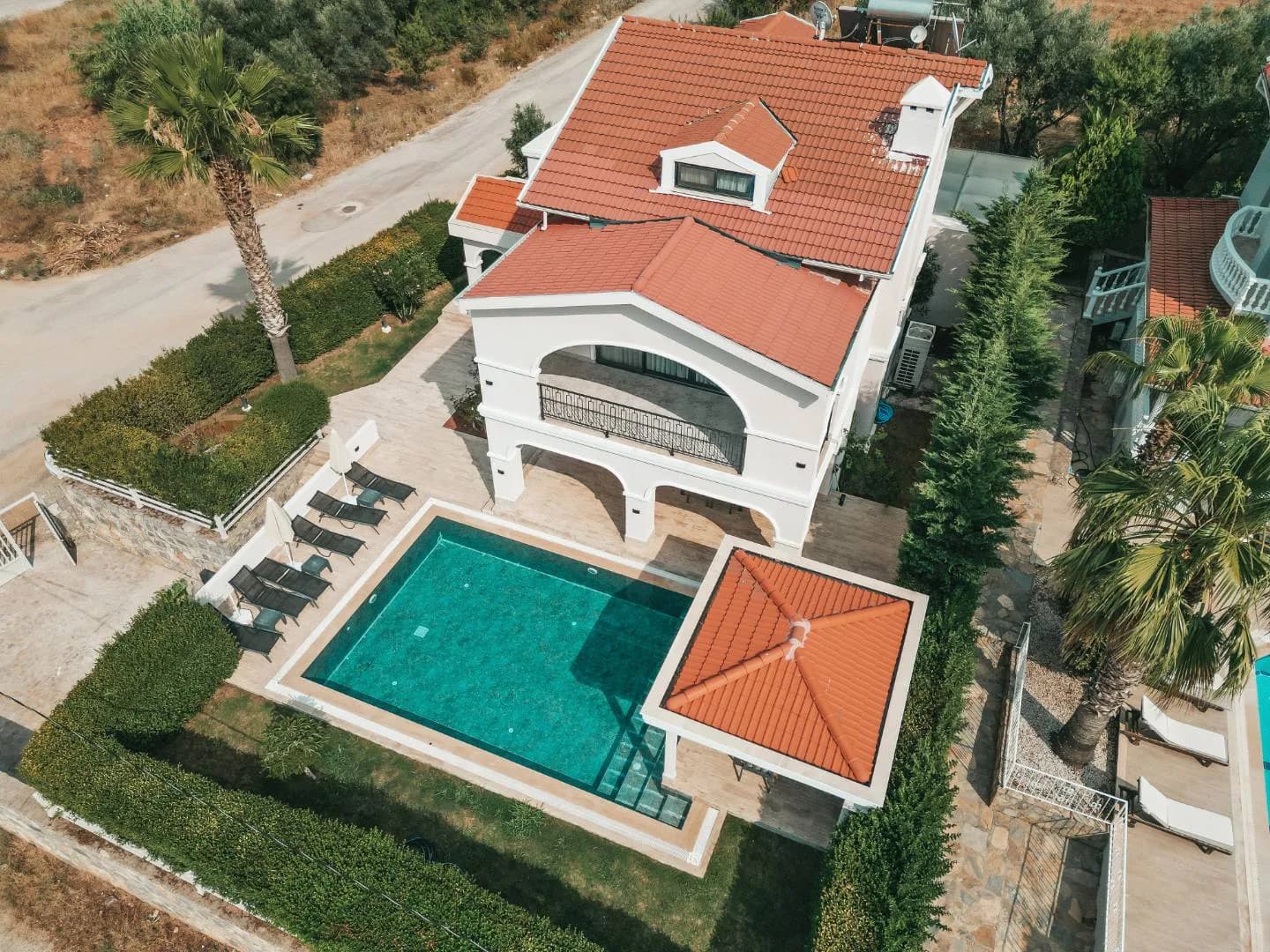 Fethiye Ölüdeniz'de Merkeze Yakın, Özel Havuzlu, 4+1 Villa görsel 1