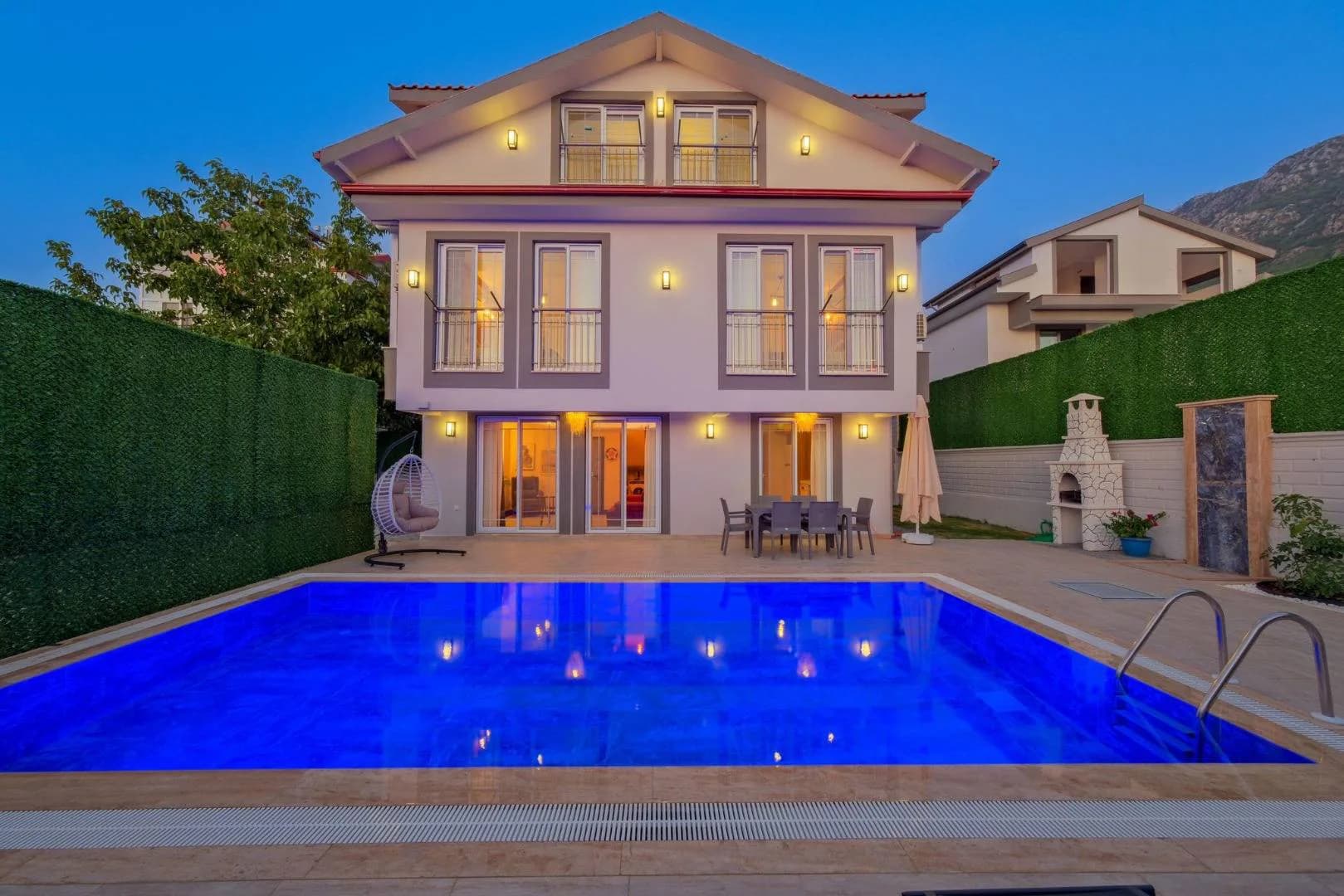 Fethiye Ölüdeniz'de Doğa İçerisinde, Özel Havuzlu, Konforlu Villa görsel 1
