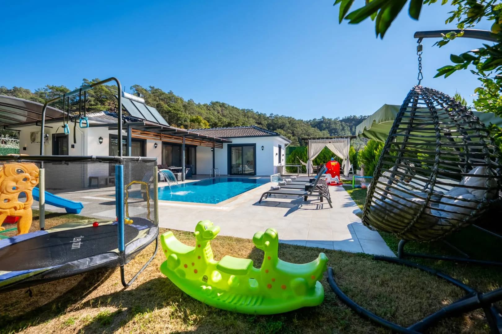 Fethiye Yanıklar'da Çocuklu Ailelere Uygun, Özel Havuzlu, Kiralık Villa görsel 2