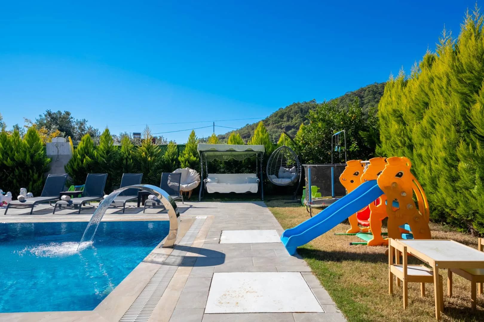 Fethiye Yanıklar'da Çocuklu Ailelere Uygun, Özel Havuzlu, Kiralık Villa görsel 3