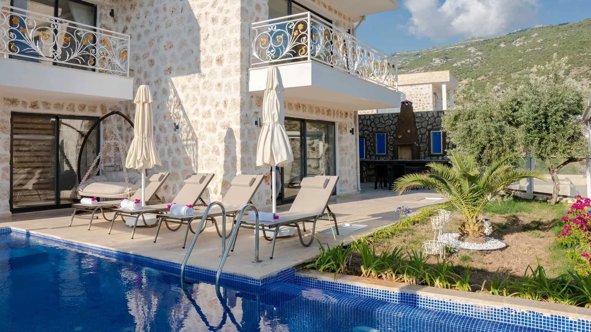 Kaş İslamlar'da Muhteşem Doğada, Kapalı Havuzlu, Kiralık Villa görsel 1