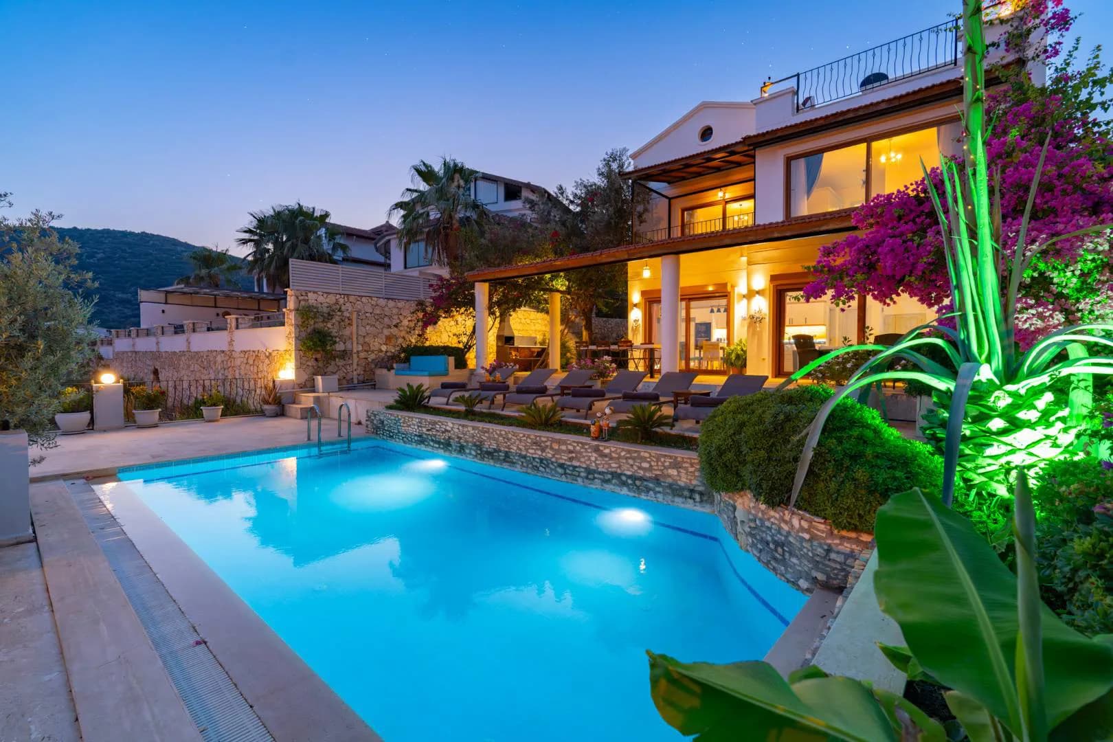 Kaş Kalkan'da Merkezi Konumda, Isıtmalı Özel Havuzlu, Tatil Villası görsel 3