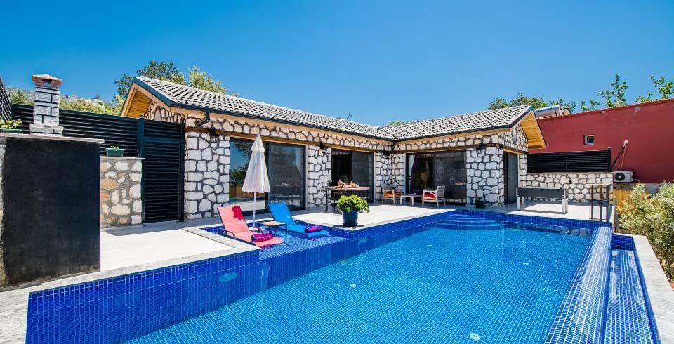 Kaş İslamlar'da Muhteşem Doğada, Özel Havuzlu, Kiralık Taş Villa görsel 2