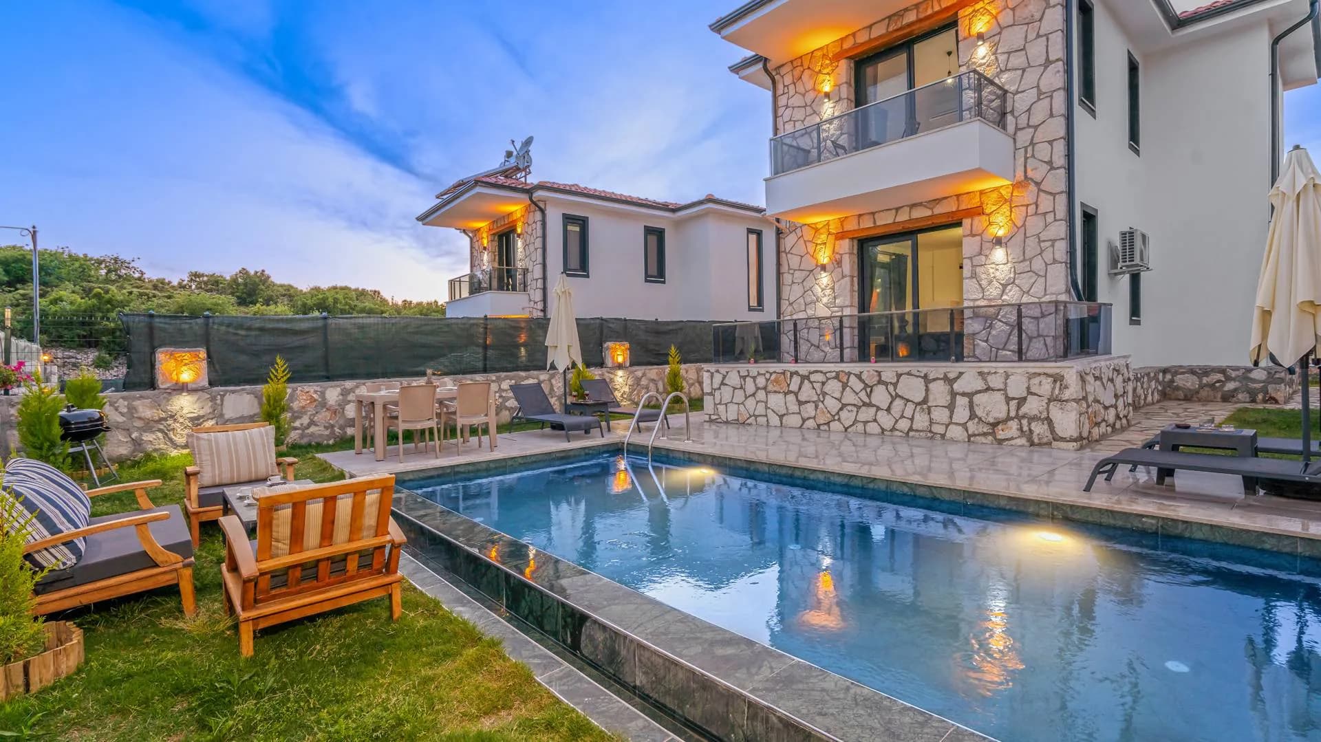 Kaş Andifli'de Çekirdek Ailelere Uygun, Özel Havuzlu, Modern Villa görsel 2