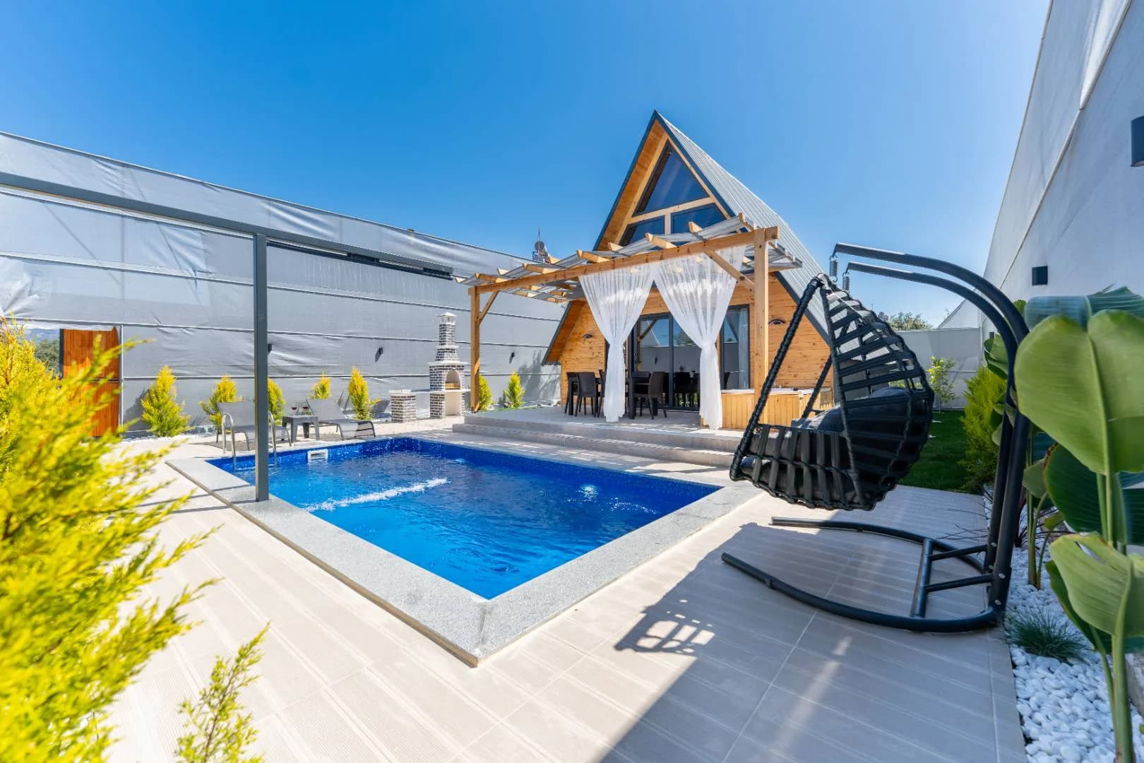 Fethiye Karaçulha'da Doğa İle İç İçe, Özel Havuzlu, Kiralık Bungalov görsel 2