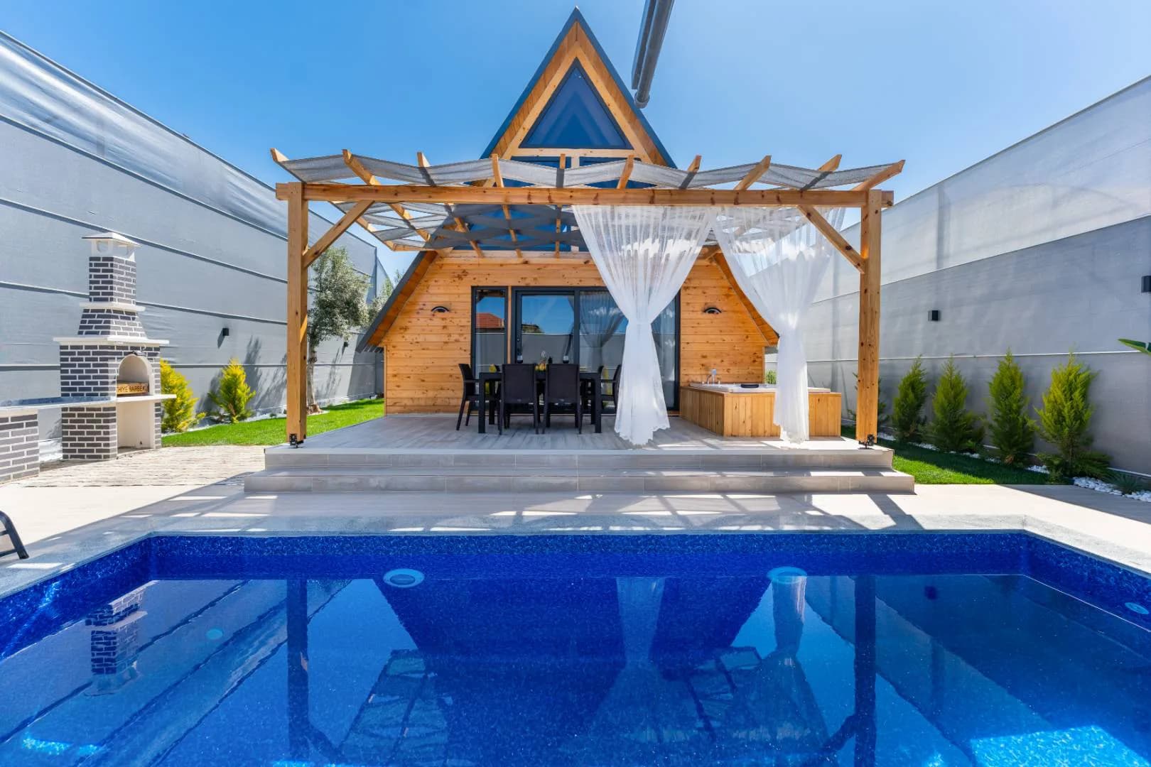 Fethiye Karaçulha'da Doğa İle İç İçe, Özel Havuzlu, Kiralık Bungalov görsel 1