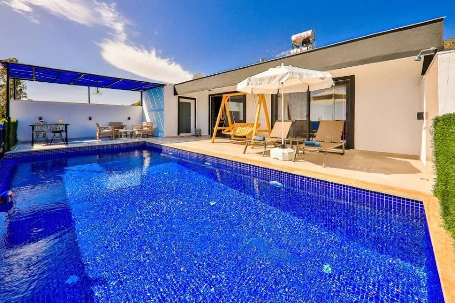 Kaş Çayköy'de Balayı Çiftlerine Uygun, Özel Havuzlu, Konforlu Villa görsel 1