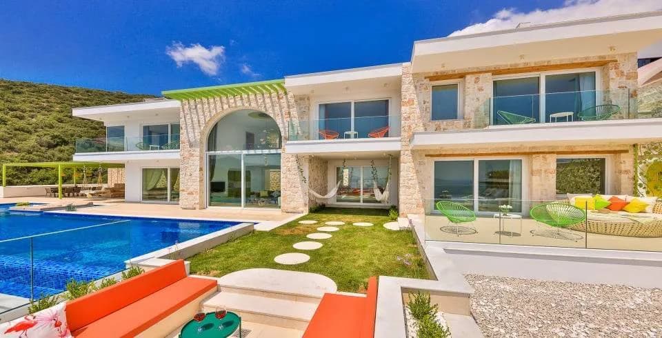 Kaş Kalkan'da Göz Alıcı Manzaralı, Özel Havuzlu, Lüks Villa görsel 1
