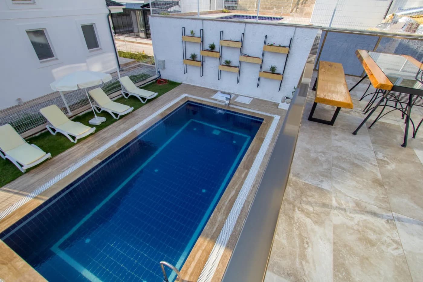 Fethiye Çalış'ta Lüks Tasarımlı, Özel Havuzlu, 8 Kişilik Villa görsel 3