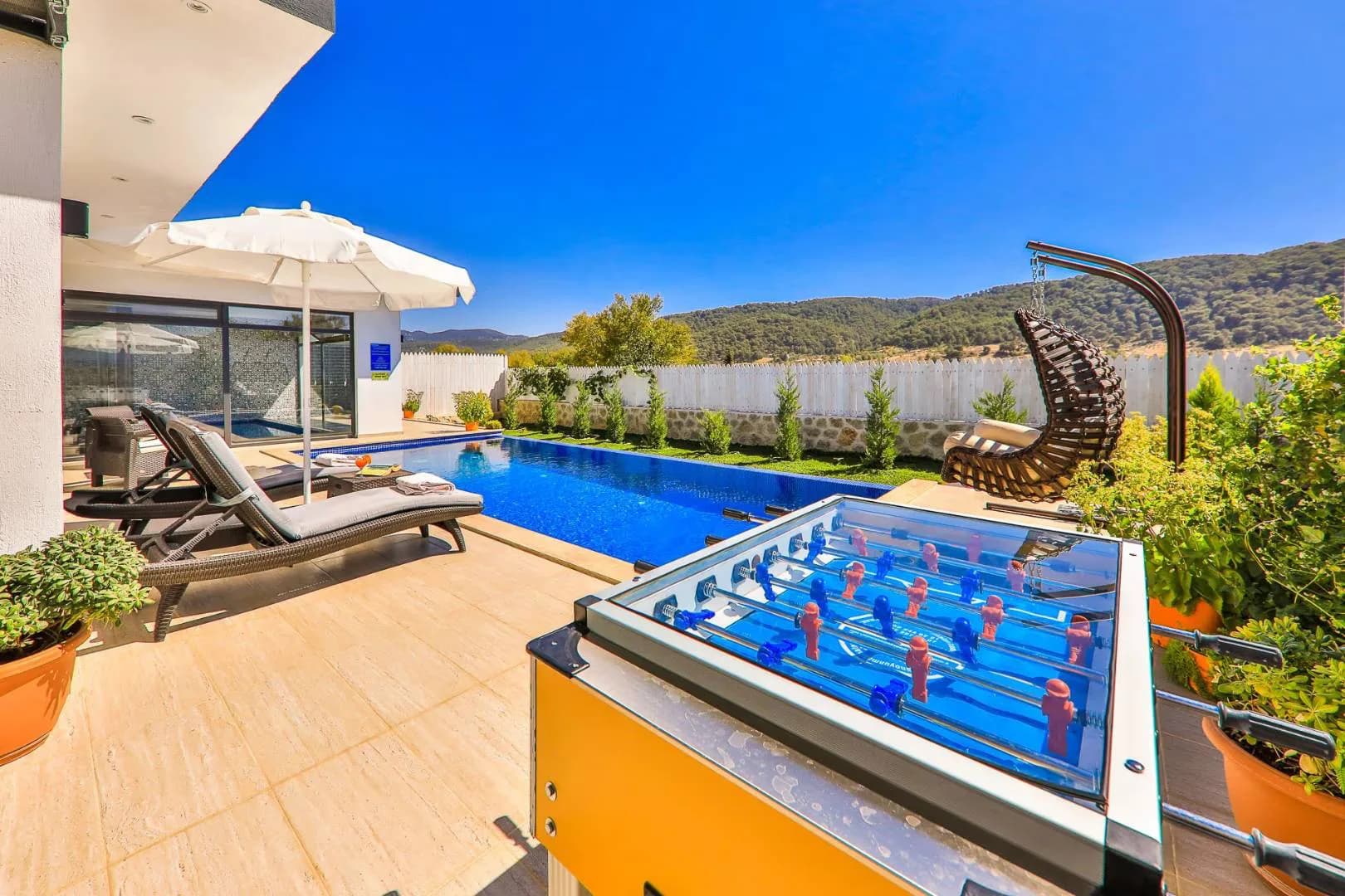 Kaş Sarıbelen'de Muhteşem Doğada, Özel Havuzlu, Sauna ve Hamamlı Villa görsel 3