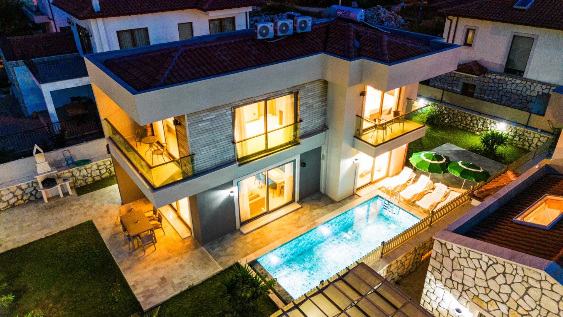 Kaş Andifli'de Harika Tasarımlı, Özel Havuzlu, 3+1 Villa görsel 1
