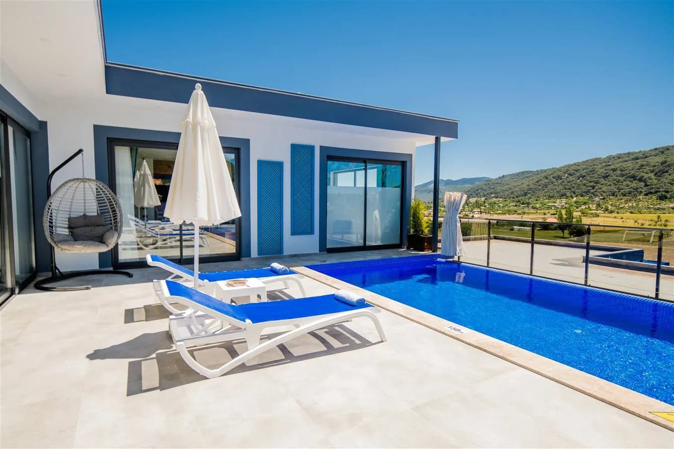 Kaş Sarıbelen'de Huzurlu Doğada, Isıtmalı Havuzlu, Kiralık Villa görsel 2