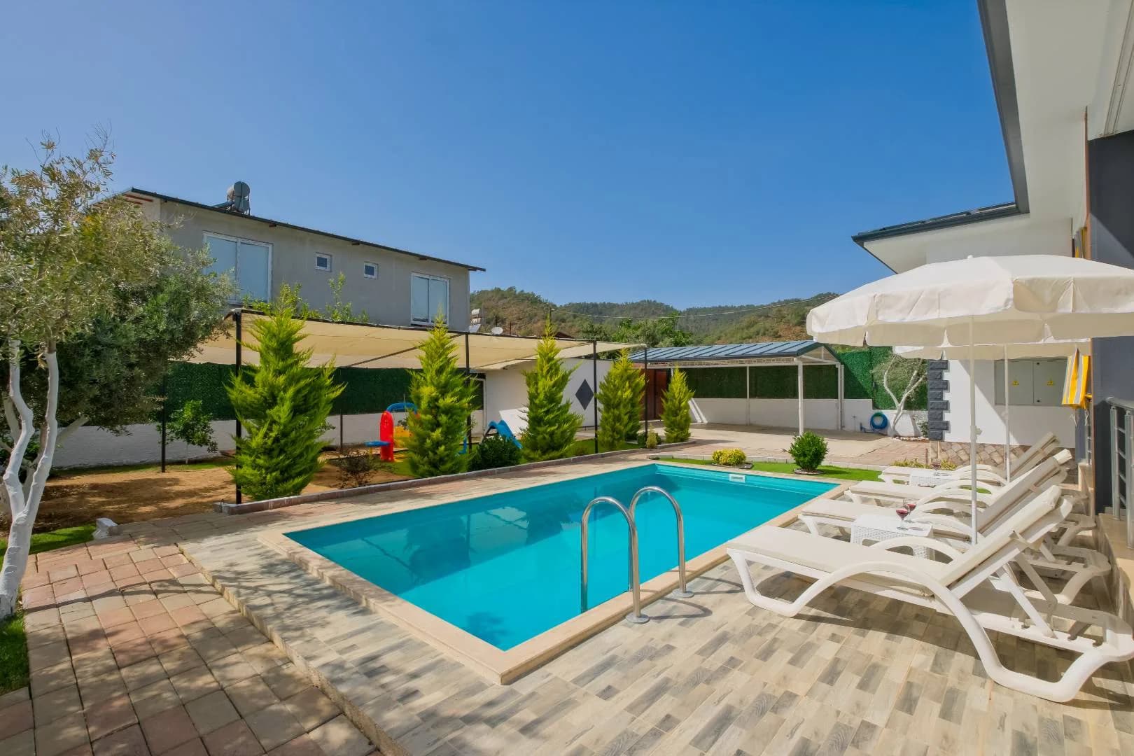 Fethiye Karagedik'te Huzurlu Konumda, Özel Havuzlu, Kiralık Villa görsel 3