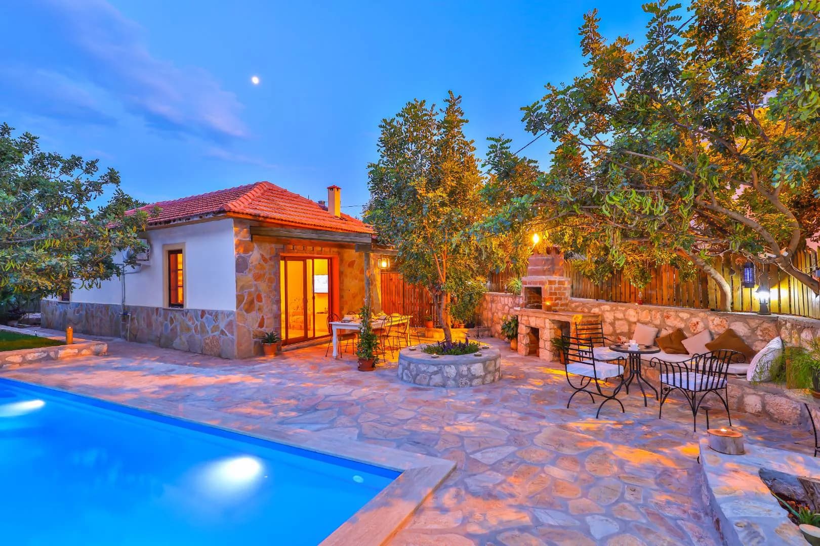 Kaş Gökçeören'de Şehrin Gürültüsünden Uzakta, Özel Havuzlu, 2+1 Villa görsel 1