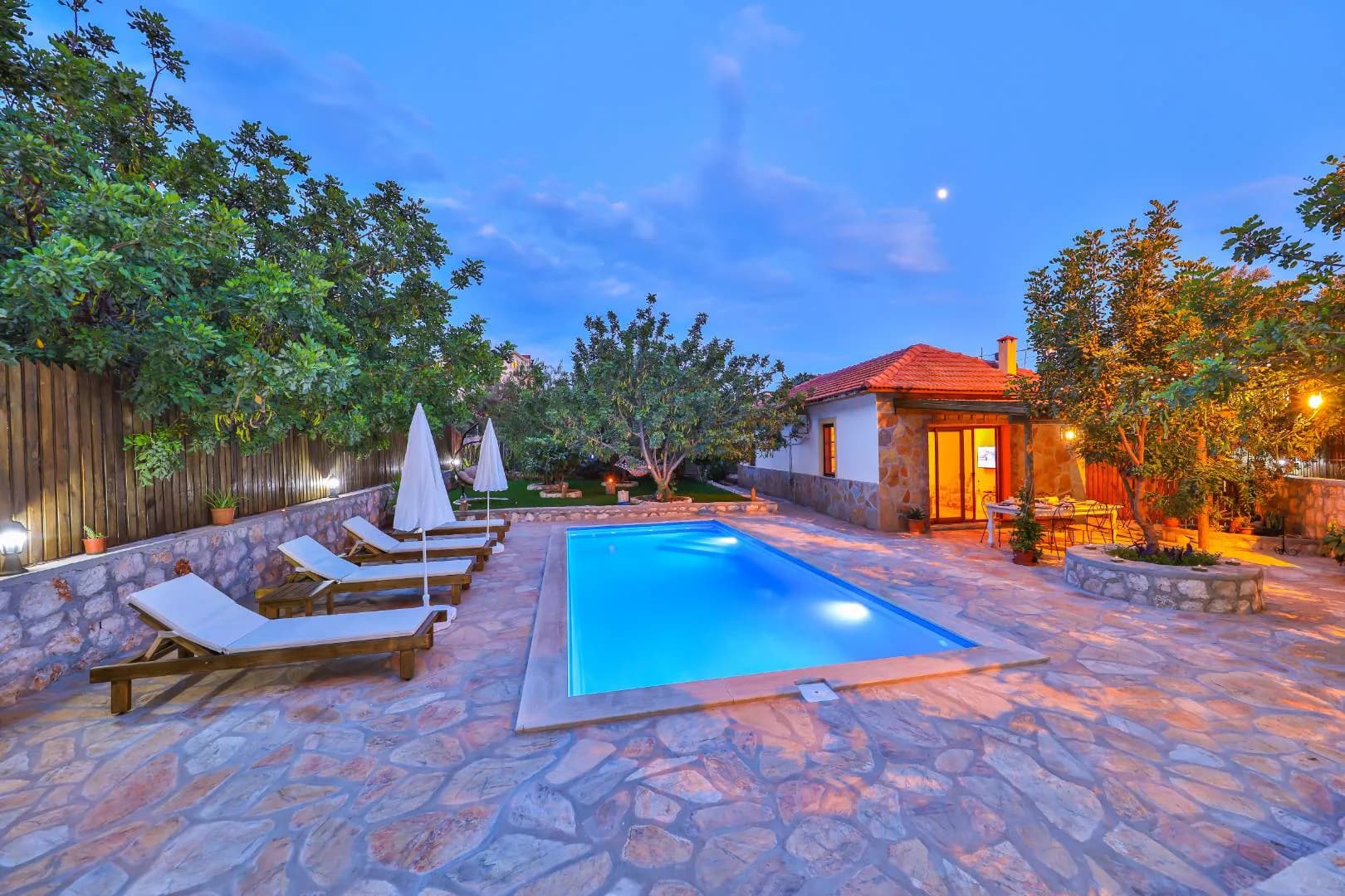 Kaş Gökçeören'de Şehrin Gürültüsünden Uzakta, Özel Havuzlu, 2+1 Villa görsel 3