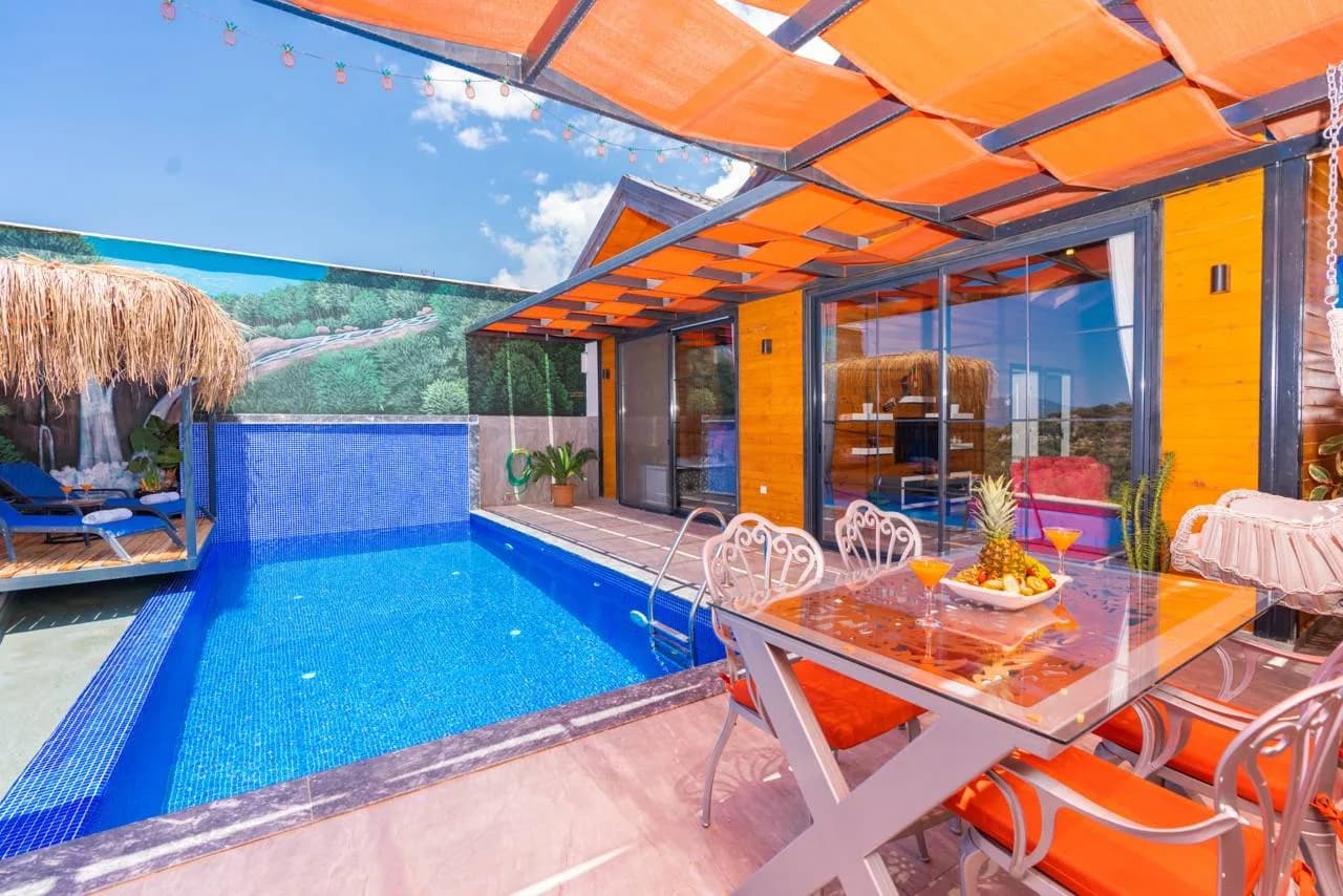 Kaş Bezirgan'da Doğa İle İç İçe, Özel Havuzlu, Balayı Villası görsel 1